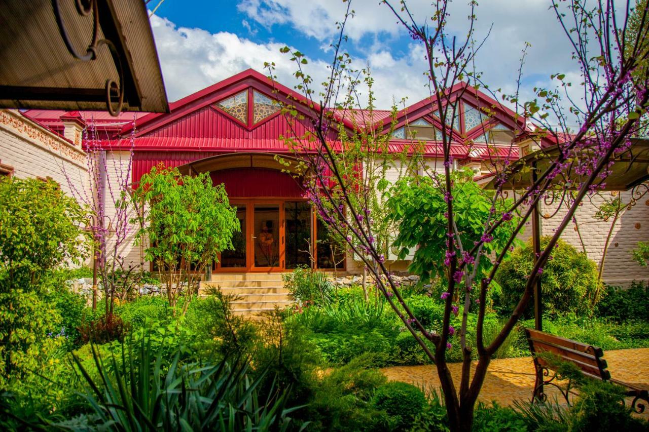 Platan Hotell Samarkand Eksteriør bilde
