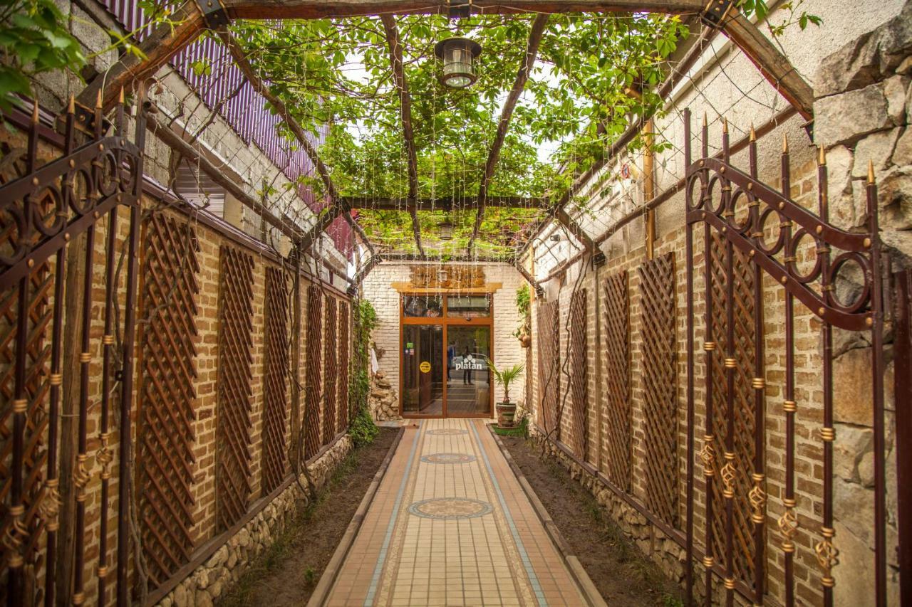 Platan Hotell Samarkand Eksteriør bilde